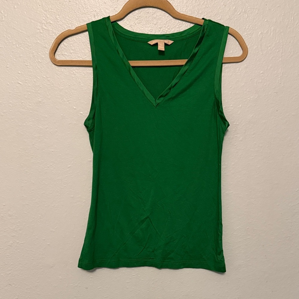 Banana Republic Emerald Green V-Neck Tank Top